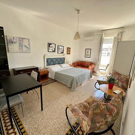 Appartamento Via Trevisani Bari Esterno foto